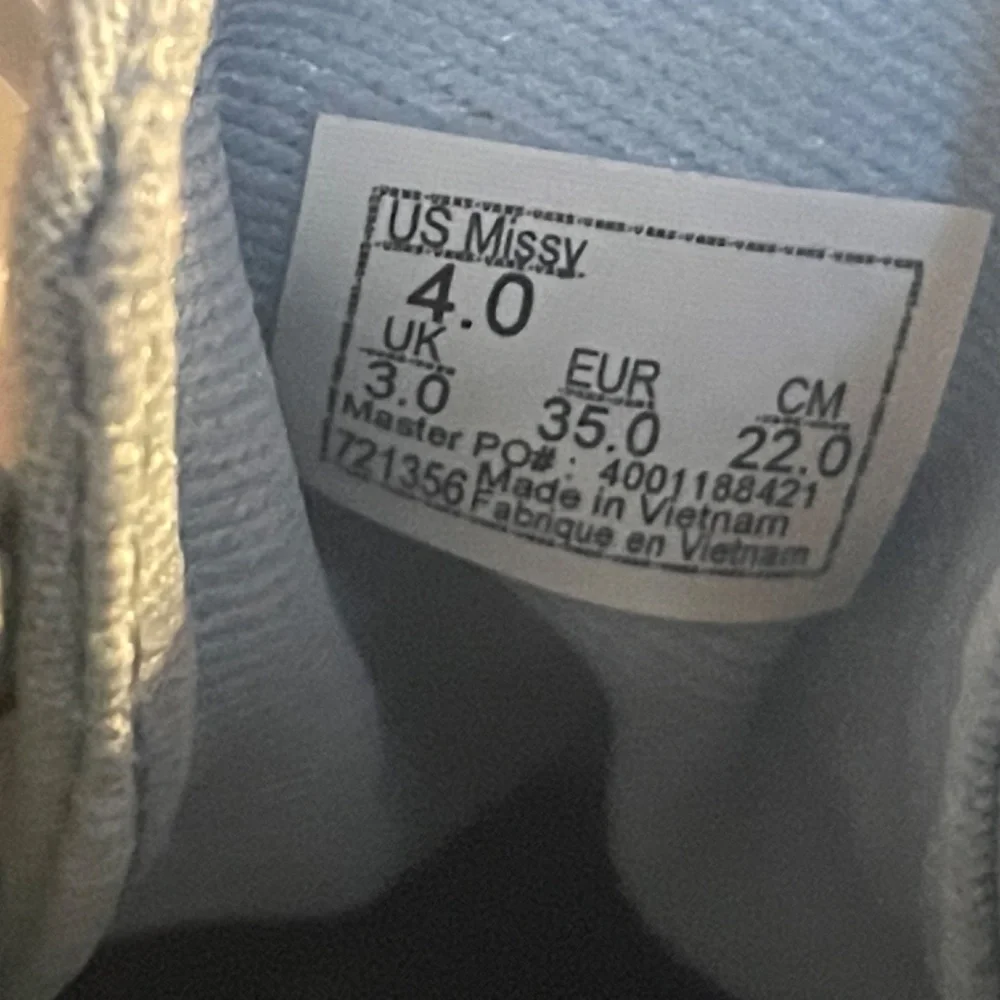 NWT Vans - Picture 2 of 8